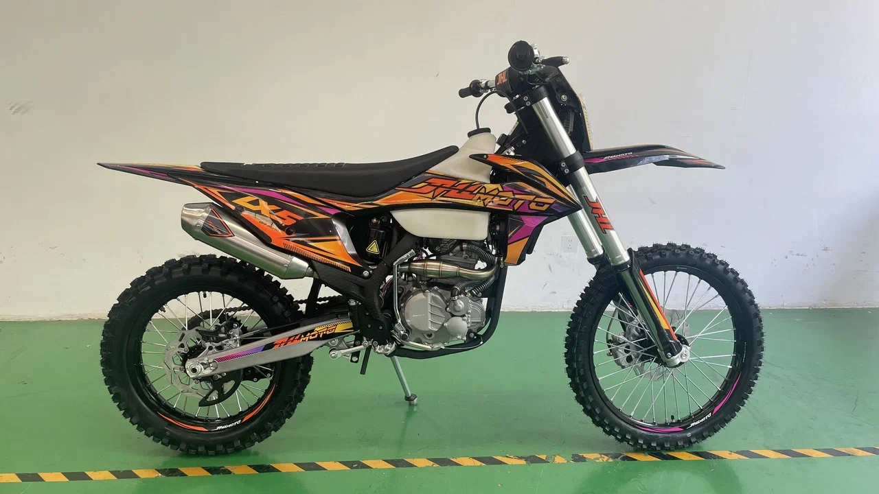 Мотоцикл JHL LX5 (YBS300)