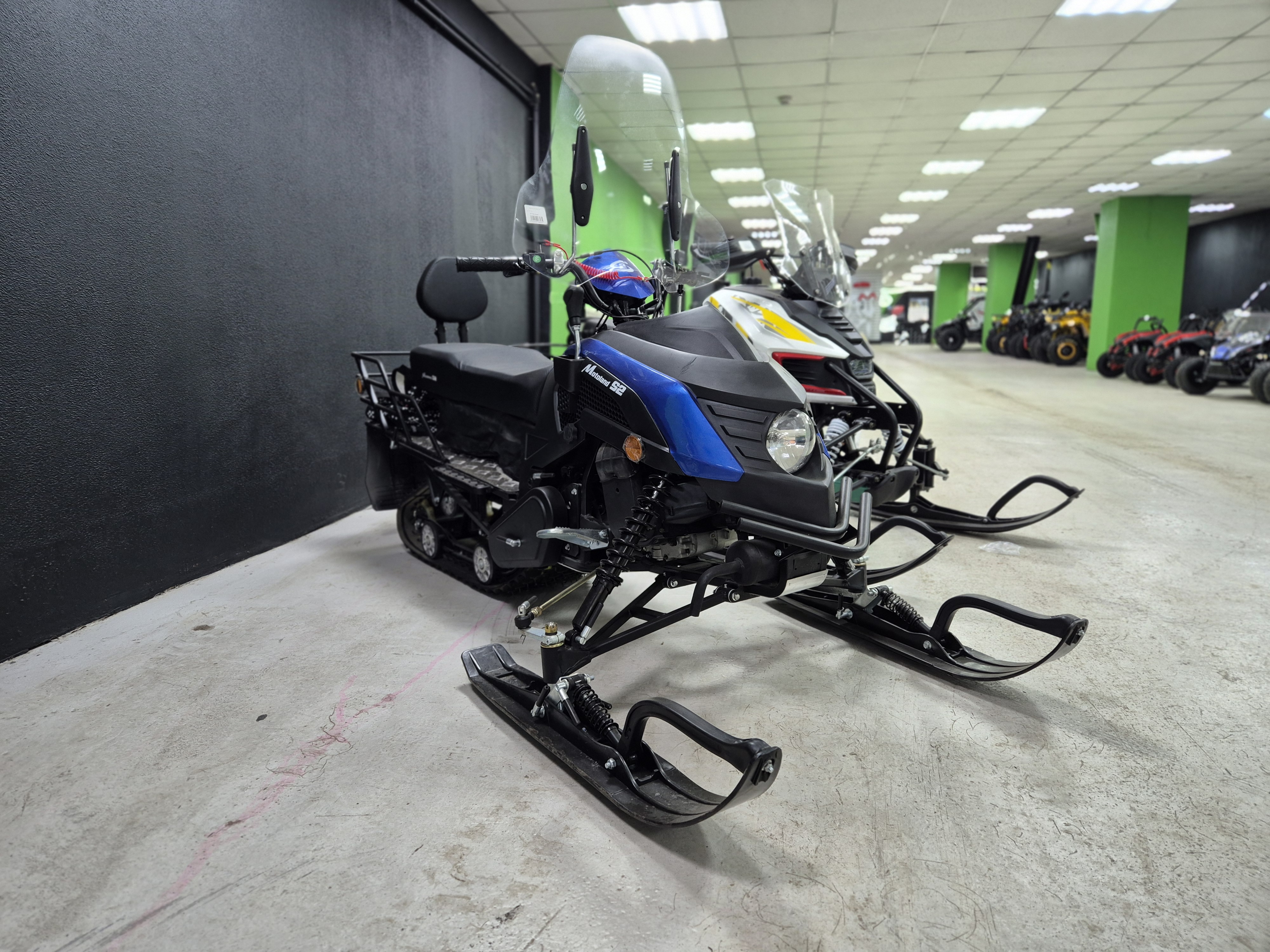 Снегоход Motoland SnowFox 200