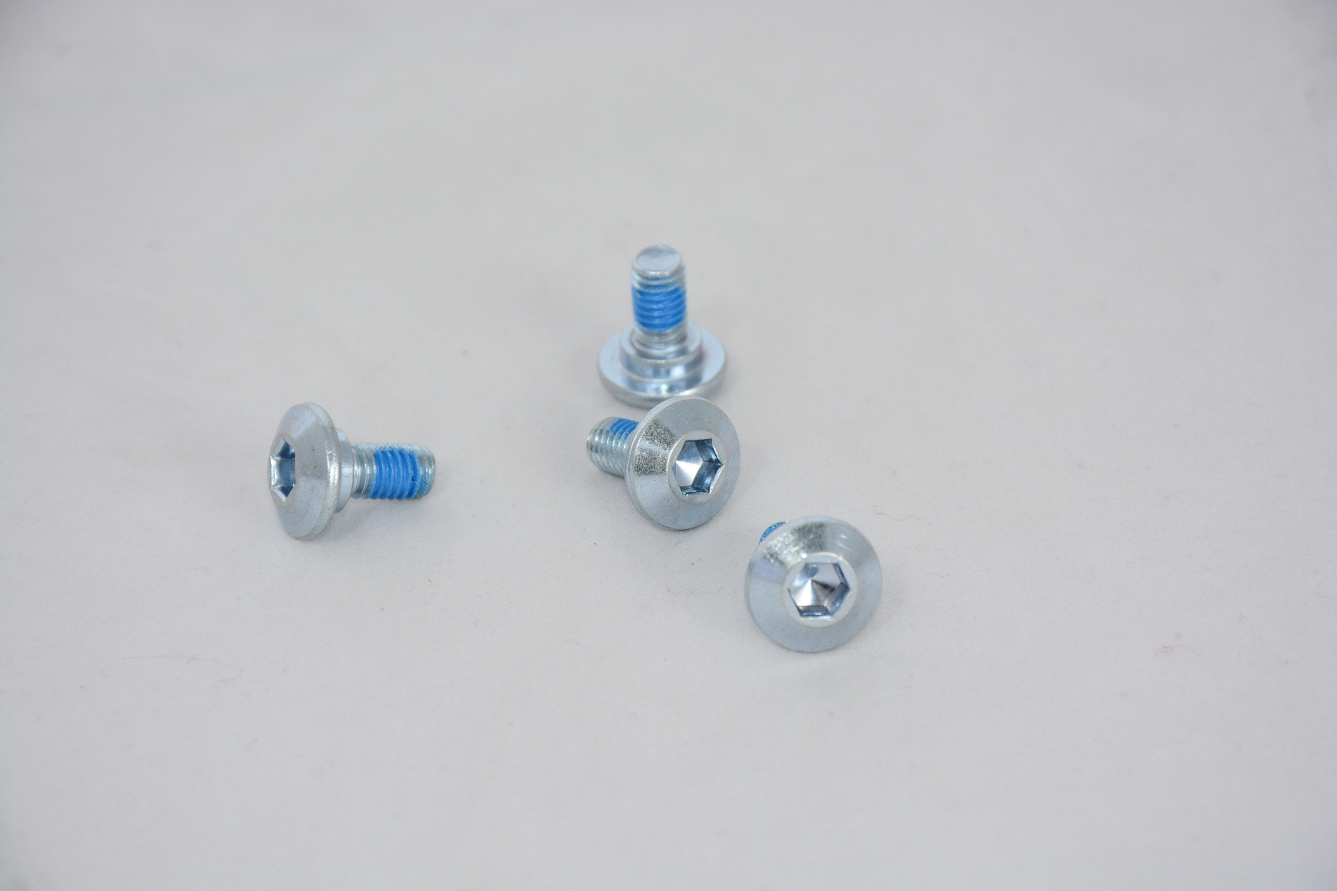 Комплект болтов тормозного диска (4шт.) SM-PARTS SM-DB11