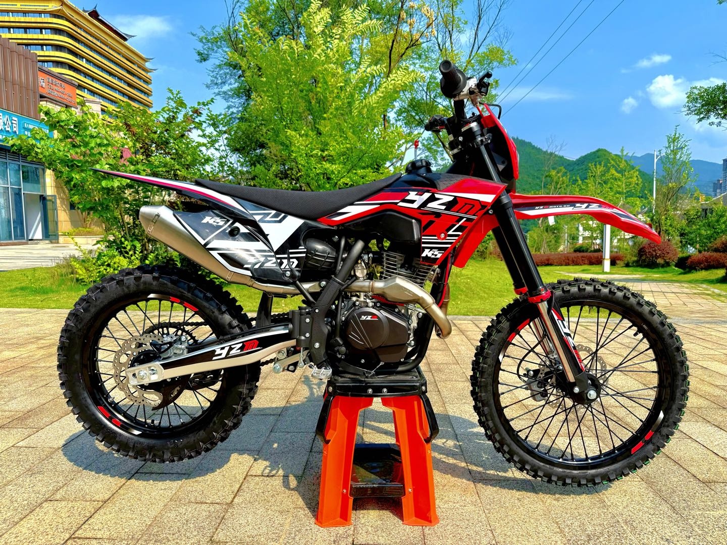 Эндуро YZM M5-YB300R