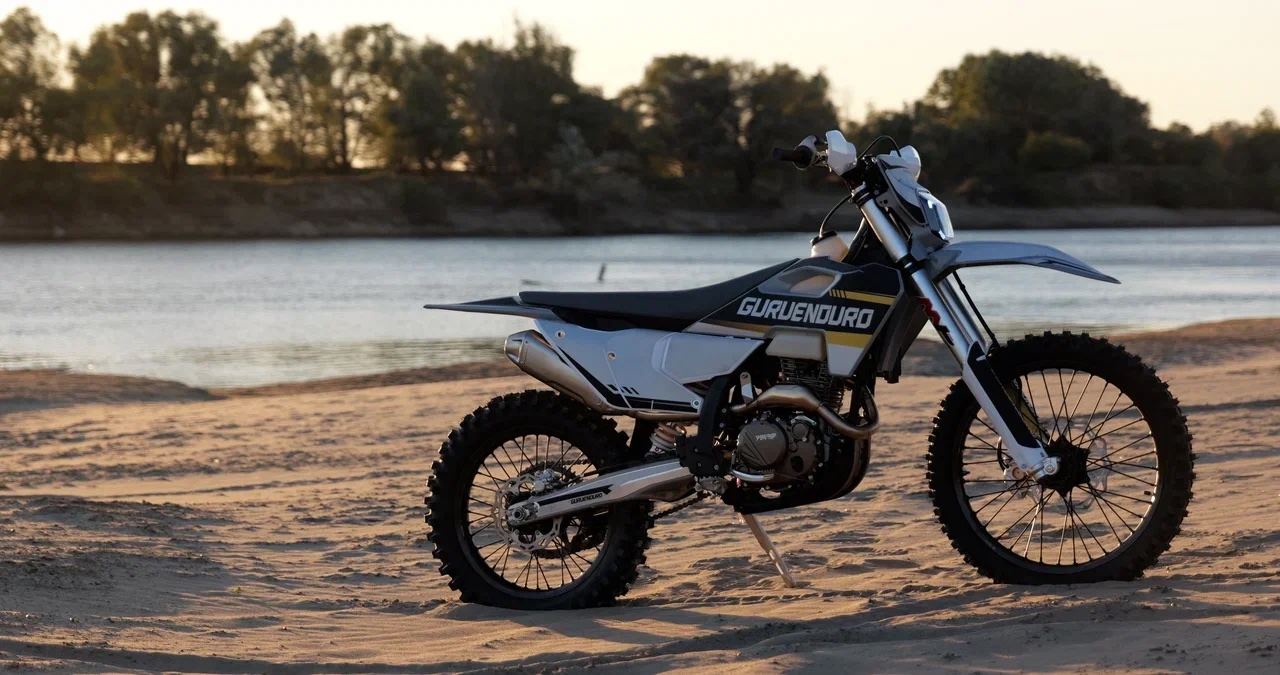 Мотоцикл GURUENDURO AIR 300 PRO