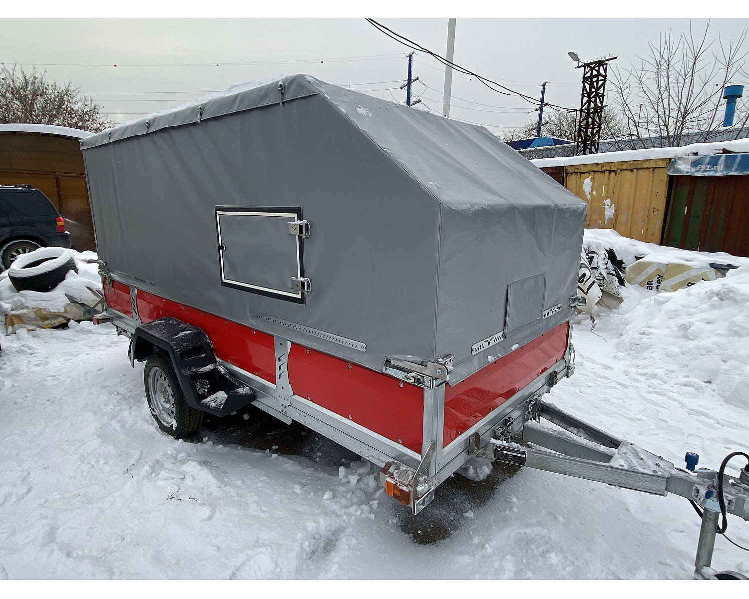 Прицеп VOYAGE Classic 3,5 Бортовой, с высоким жестким верхом, окном, боковой и задней дверью, высота внутри 1 550 (ш. 1,5; д. 3.5)