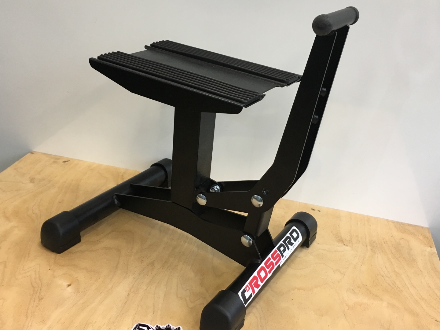 Подставка для кроссового мотоцикла с лифтом Crosspro черная