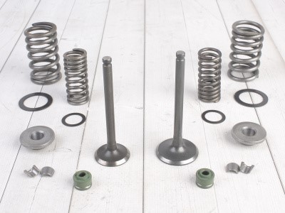 Клапаны впуск+выпуск+ремкомплект YX160