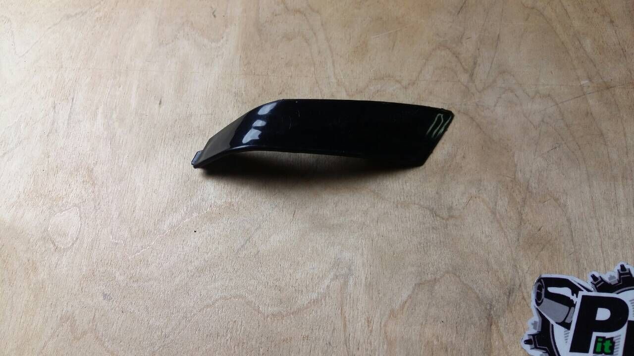 Пластиковый элемент на щиток черный Apollo