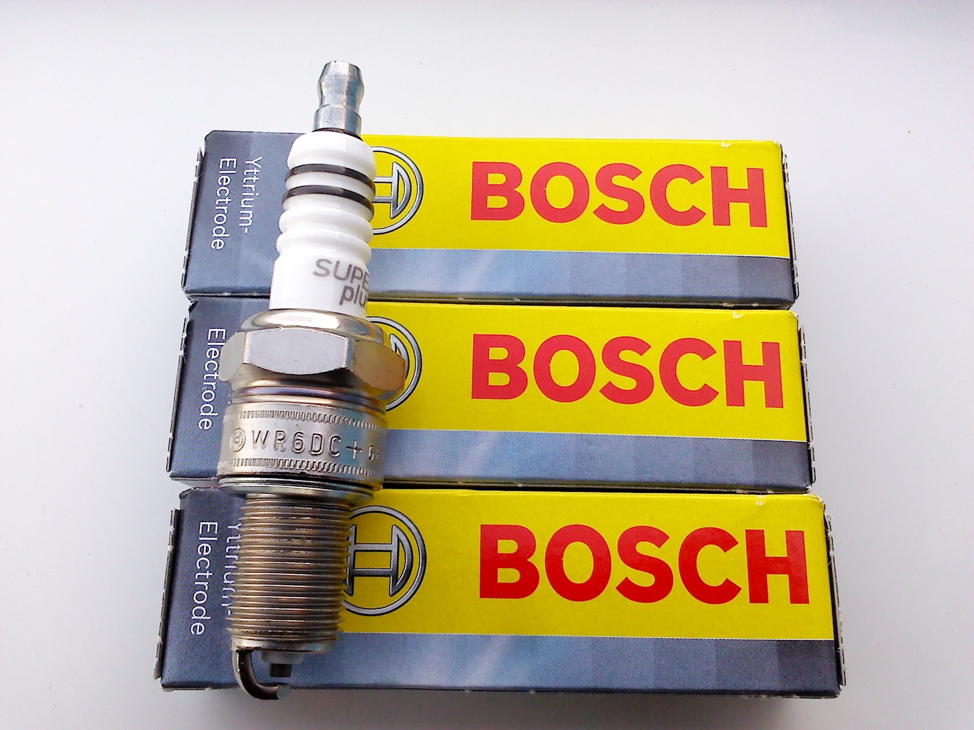 Свеча BOSH WR 6 DC+ (BP6HE)