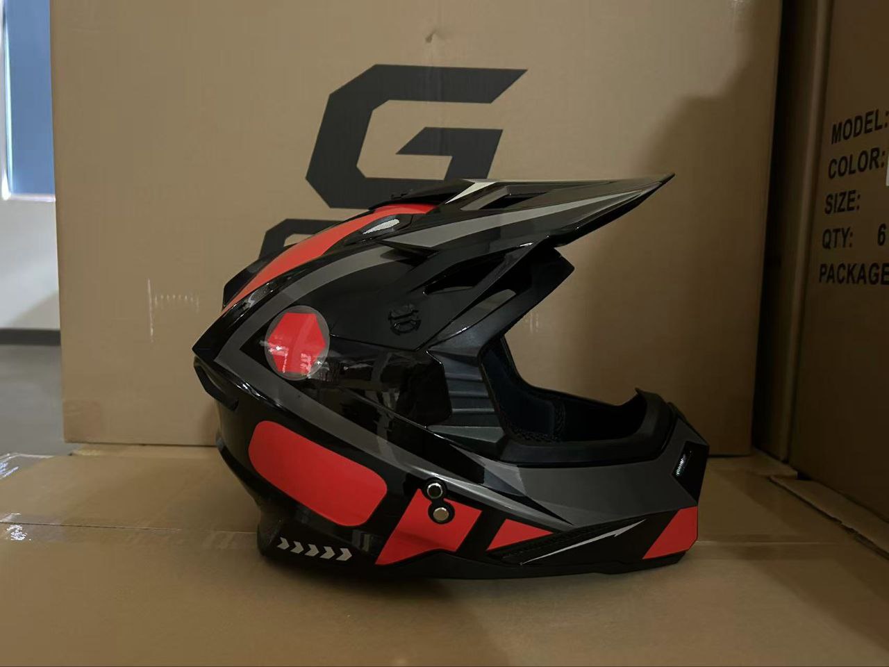 Мотошлем GRID VOLT Black/Red Размер M